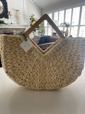 Woven Crescent Tote Bag with Wooden Triangle Handles - Natural/Gold